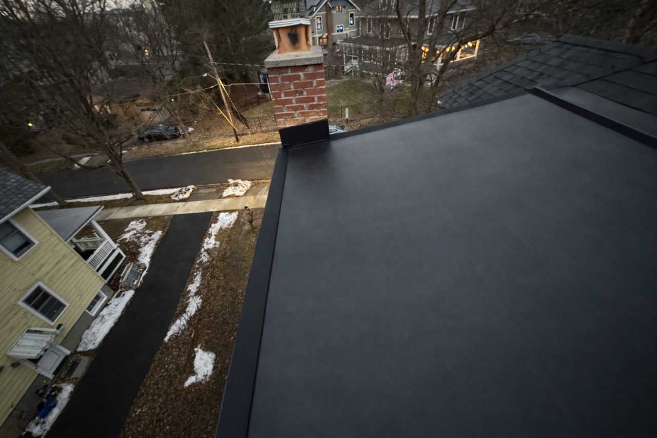 EPDM roofing project cover photo